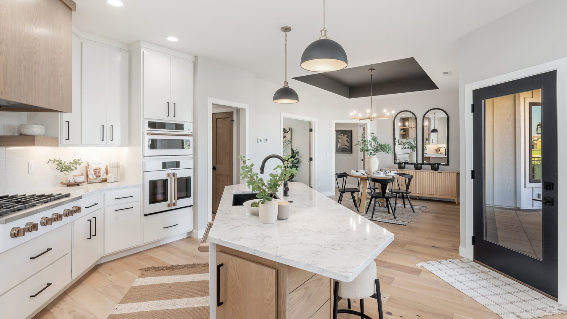 Portico Kitchen and Dining Room