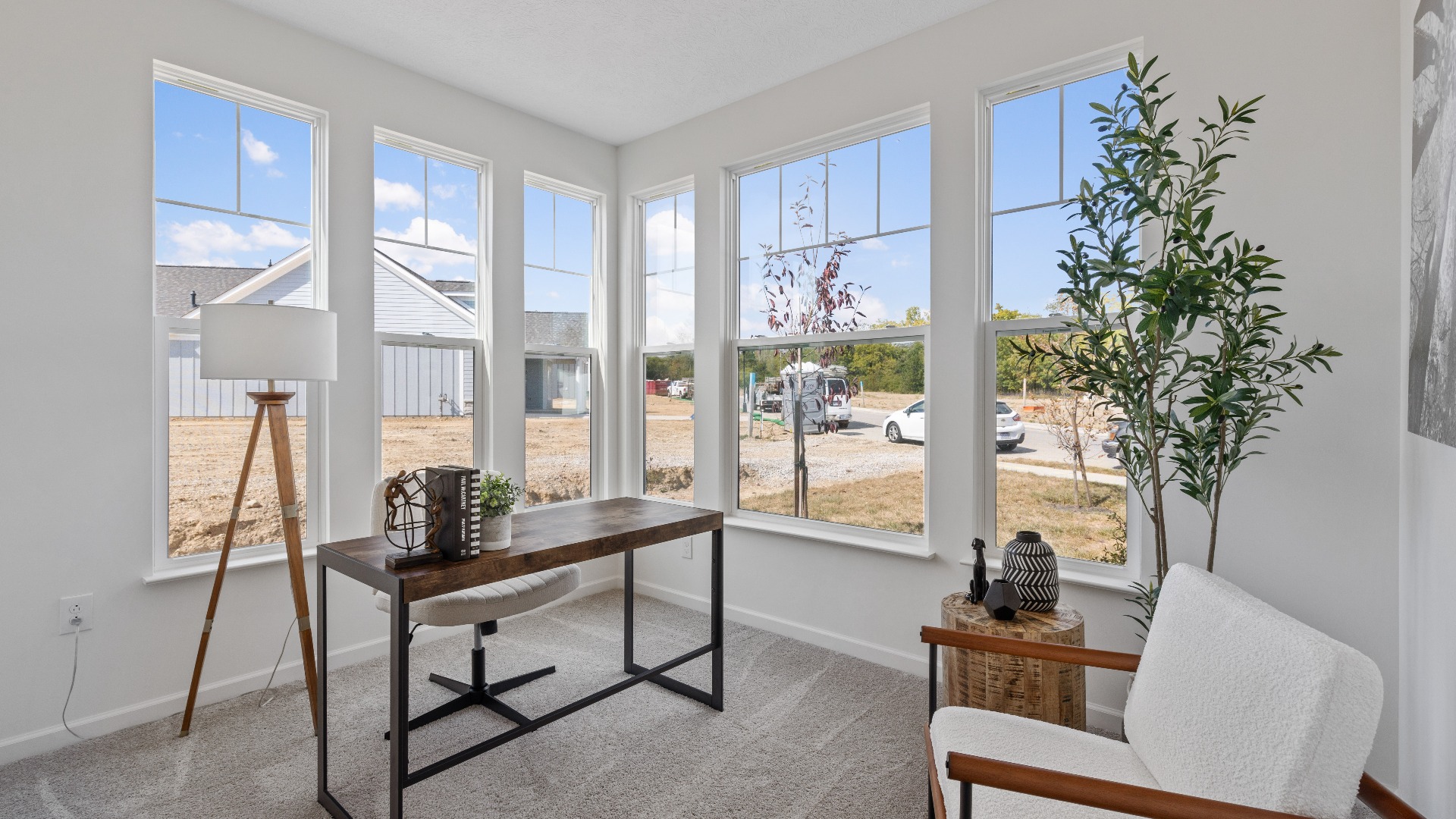 The Courtyards at Mulberry Run_Palazzo_Interior_Sunroom