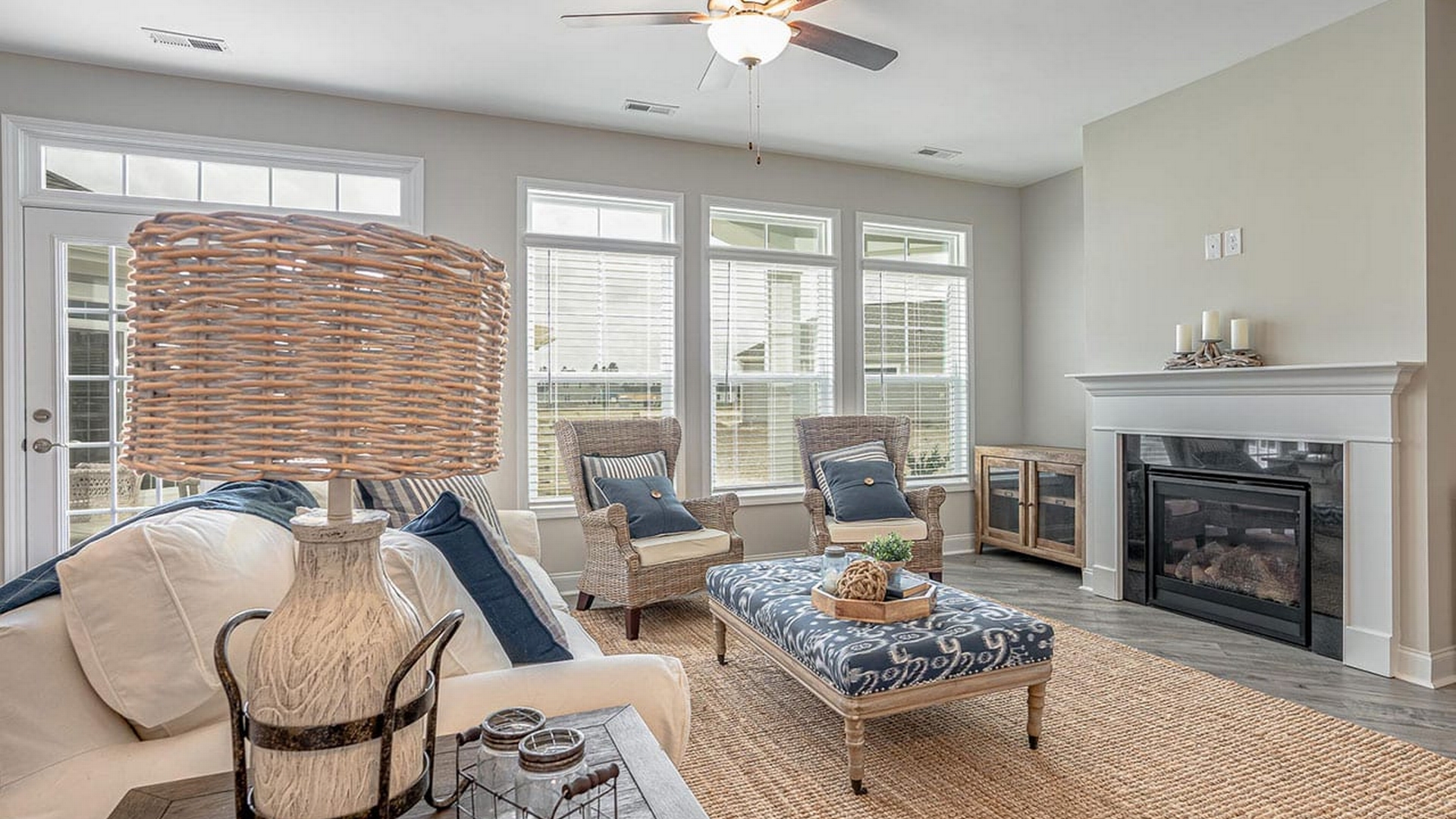 Promenade_Classic_Interior_Living Room