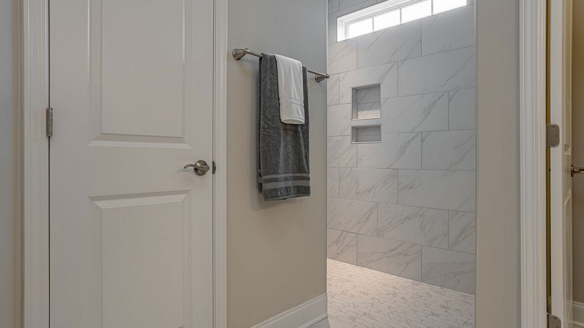 Promenade_Classic_Interior_Bathroom