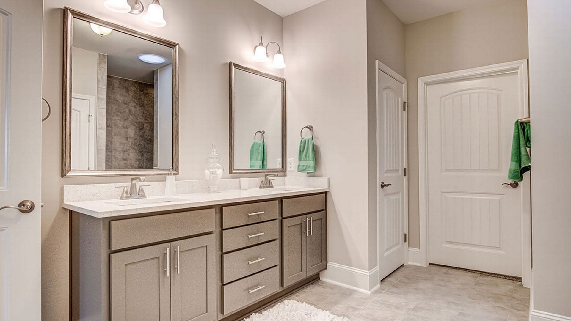 Torino_Craftsman_Interior_Bathroom