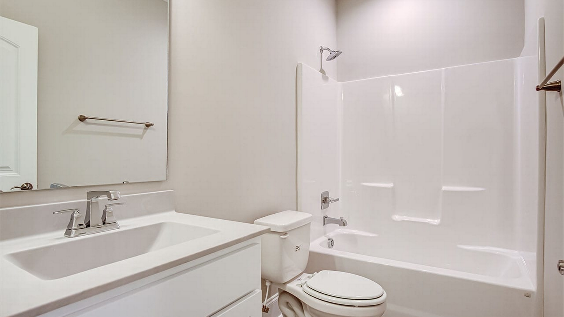 Palazzo_Craftsman_Interior_Bathroom